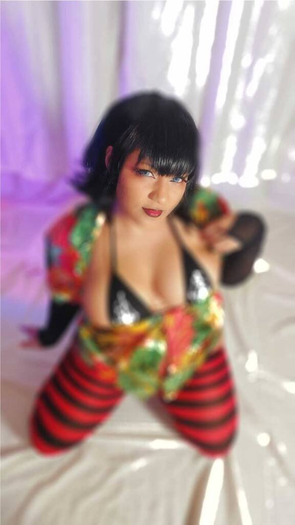 ero-cosplay-mavis-hotel-transylvania